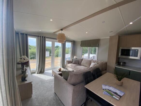 Two Bed Victory Ripley, Ketch Caravan Park, Broomhall, Worcester, Worcestershire, WR5 3HW photo 5