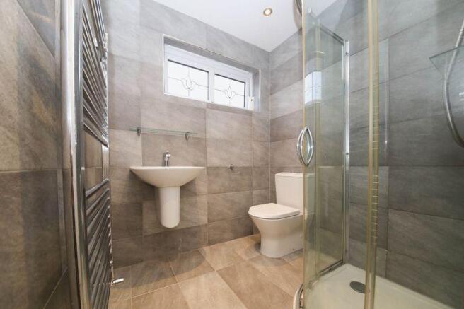 En suite Showe...
