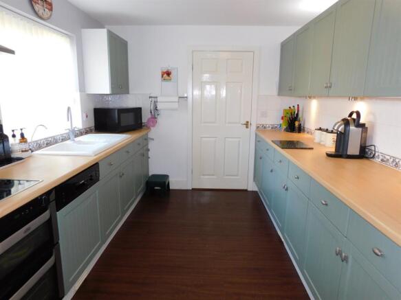 Kitchen 1