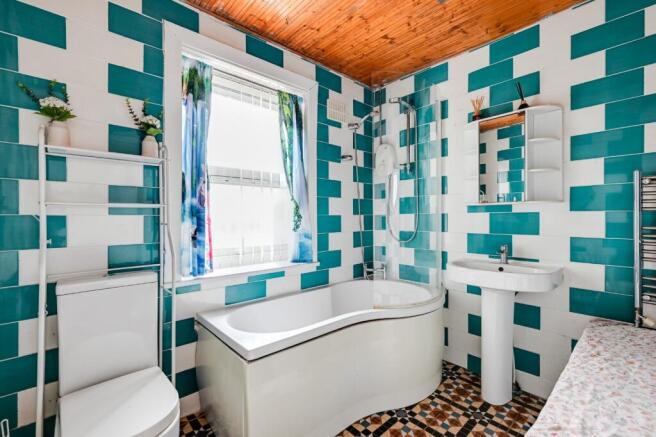 3 bed Terraced for sale Image 11