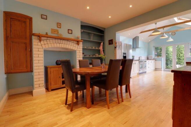 Kitchen/Dining Room