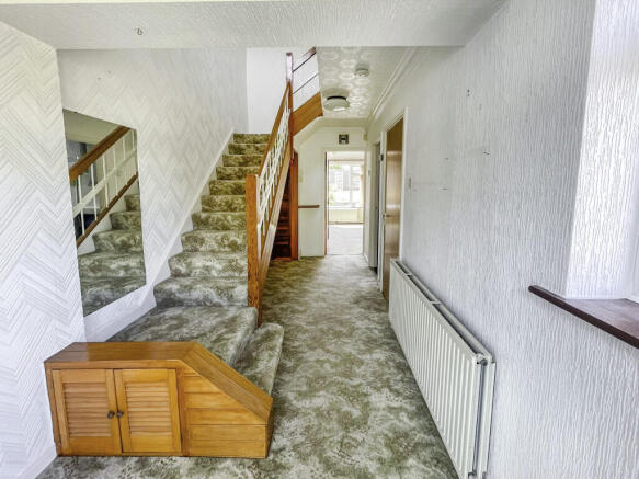 3 bed Semi-Detached for sale Image 4