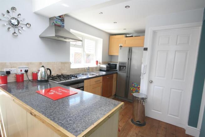 Kitchen.JPG