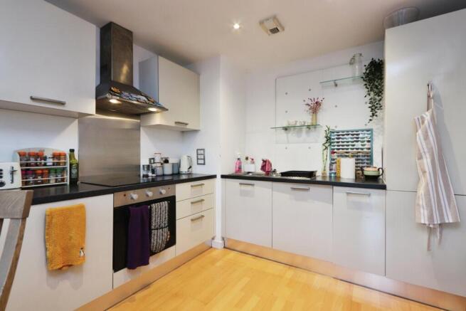 1 bed Apartment for sale Image 4
