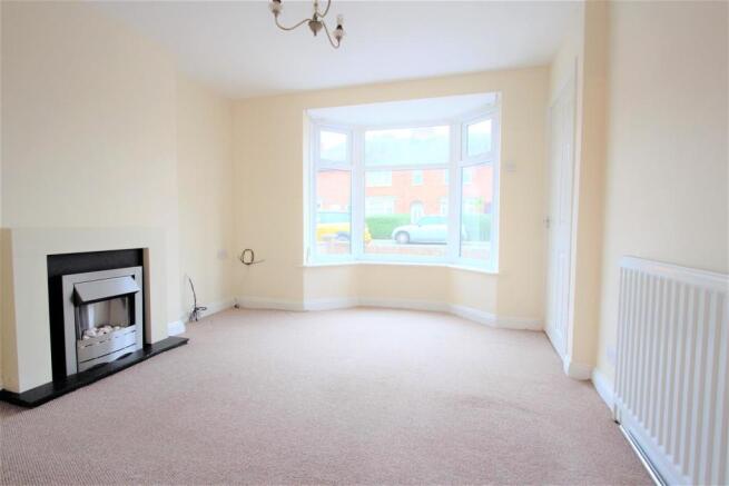 Livingroom 2.jpg