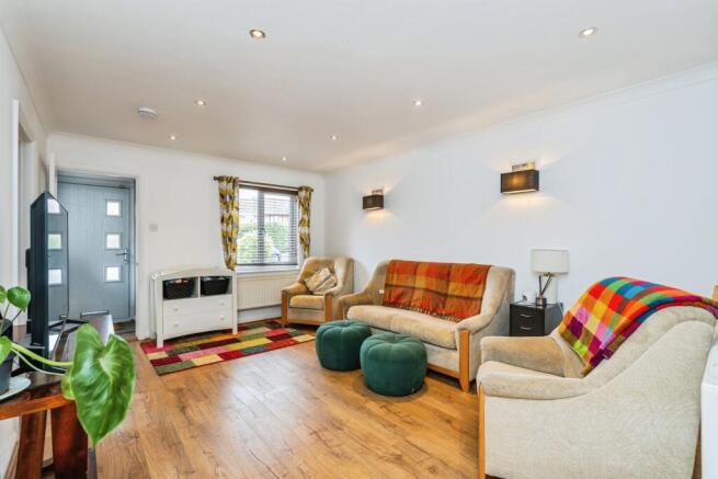 Alder Hill Drive, West Totton, Southampton, Hampshire, SO40 photo 4