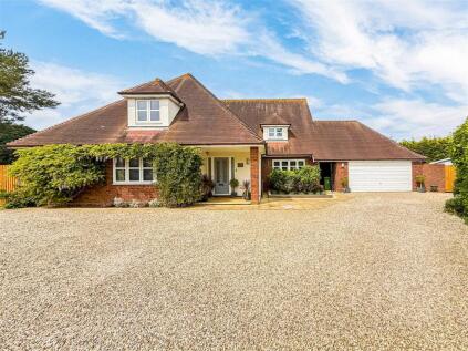 St. Peters Field, Burnham-On-Crouch