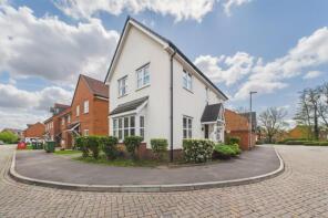 6, Dragonfly Chase, Sandhurst GU47 8AE