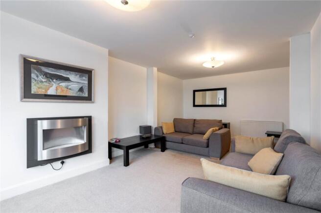 48 Hermitage Park
