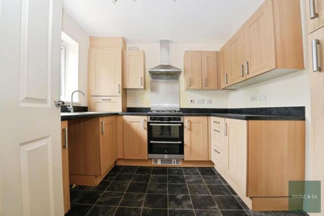Mellowes Road, Hornchurch, RM11 photo 4