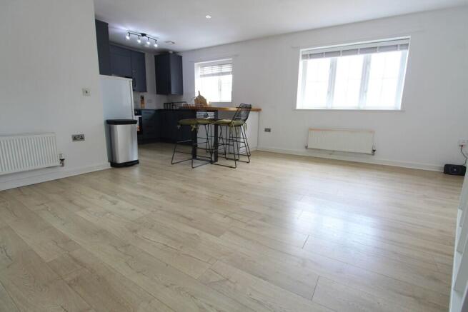 living area 2