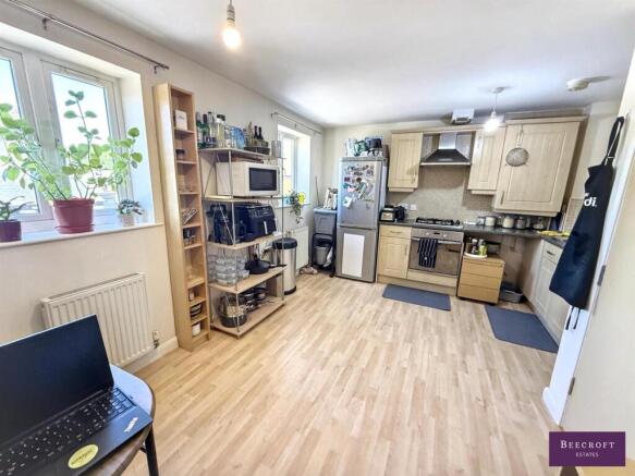 2 bed Apartment for sale Image 7