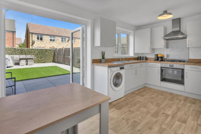 4 bed Town House for sale Image 6