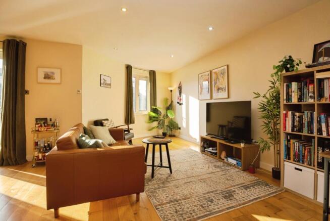 Living/Dining Area