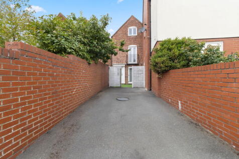 Severn Drive, Upton-Upon-Severn, WR8