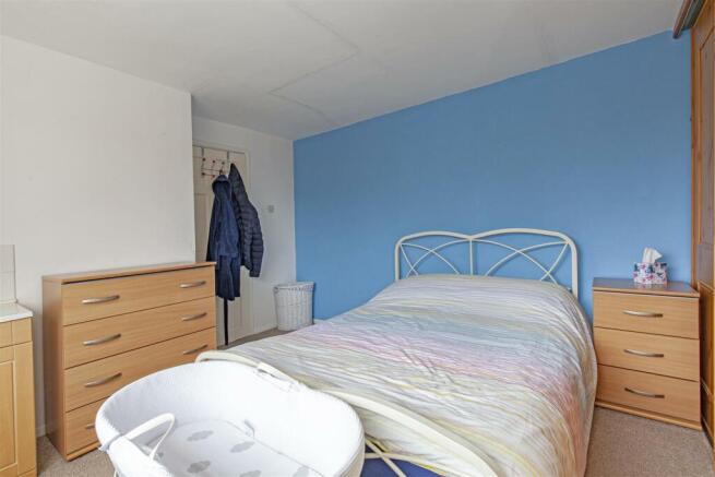 Bedroom 2-2.jpg