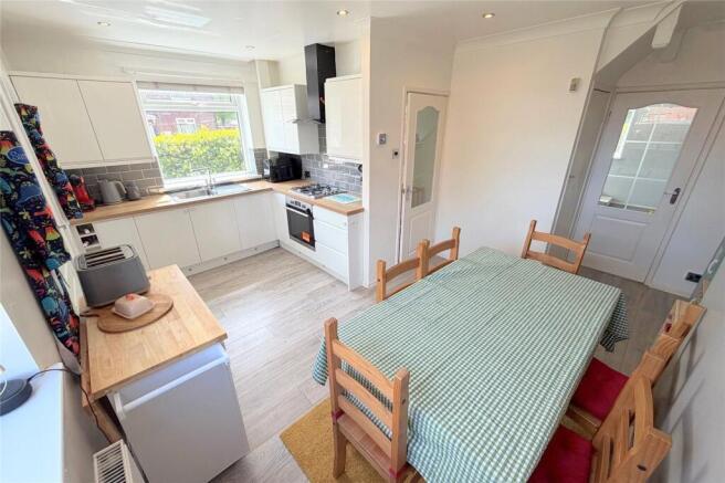 Dining/Kitchen