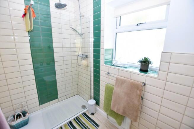 En Suite 1