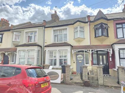 Mount Avenue, London