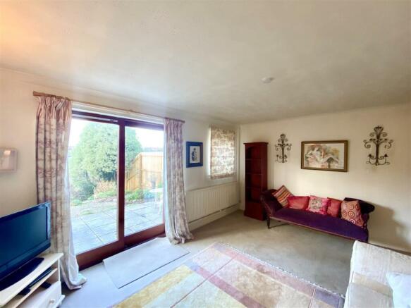 SITTING ROOM