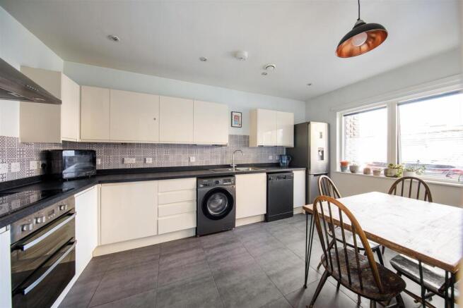 William Marshall Close, E17