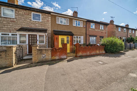 Dedworth Road, Windsor, SL4