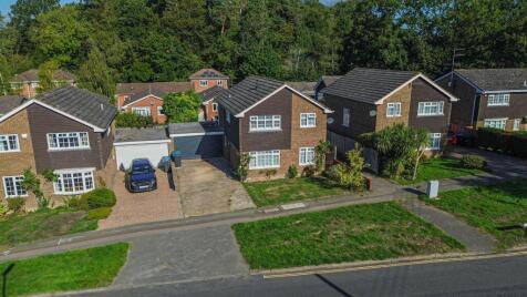 Sunnywood Drive, Haywards Heath, RH16