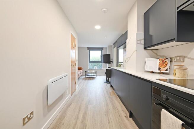 1 bed Apartment to rent Image 6