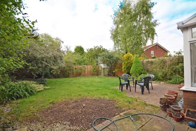 45 Gosling Grove Rear Garden.jpg