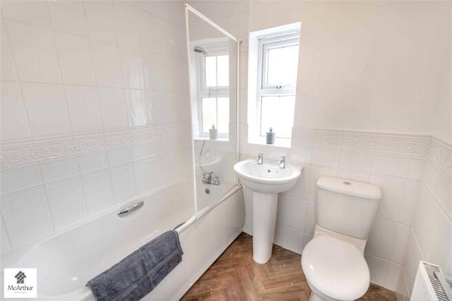 3 bed House for sale Image 10