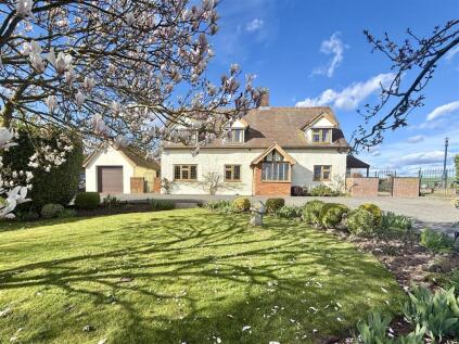 Lower Farm Road, Ringshall, Stowmarket