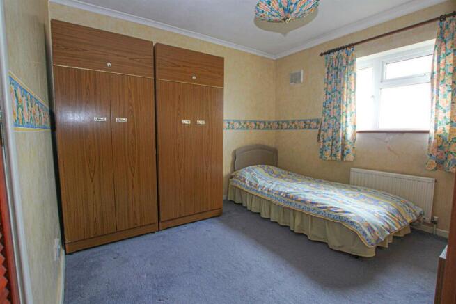 IMG_9262 bed.jpg