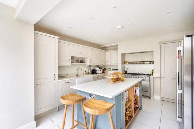 4 bed Terraced for sale Image 6