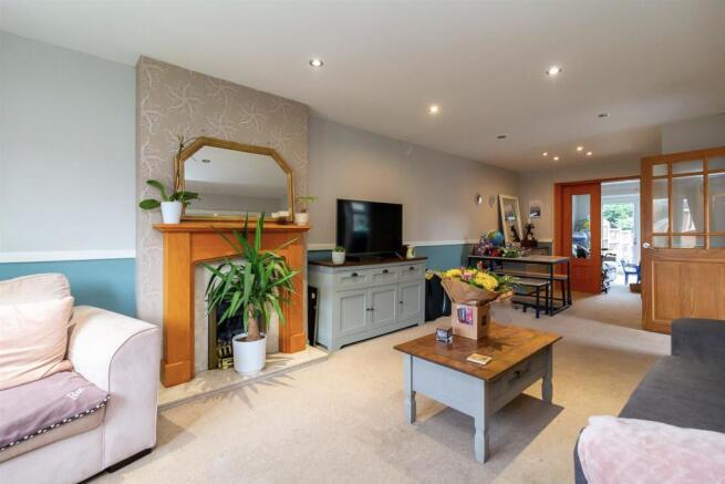 Living/Dining Room