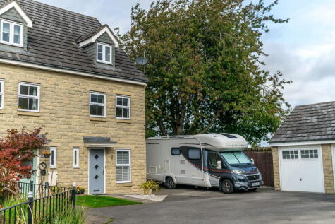 Birkhead Close, Highburton, HD8