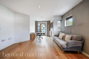 Flat 4, 90, St Johns Hill, London SW11 1SH
