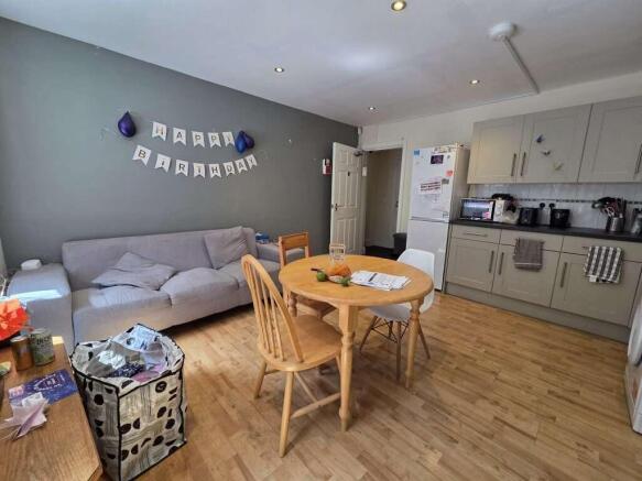 6_Harcourt_Road
