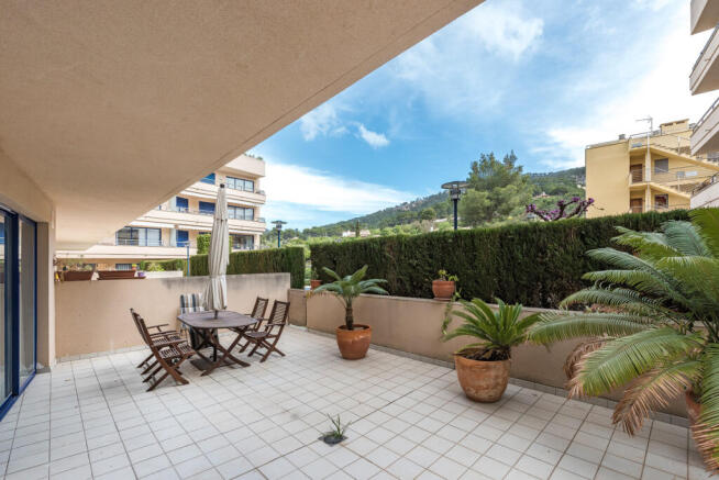Large terrace with dining area