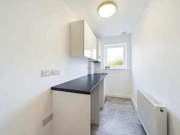 4 bed Detached for sale Image 7