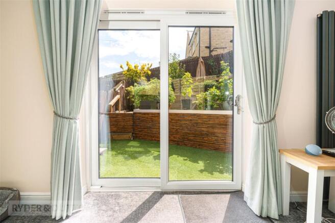 3 bed Semi-Detached for sale Image 3
