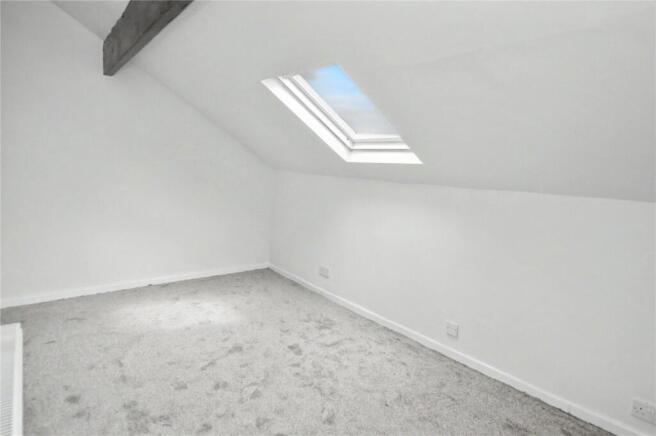 4 bed Terraced for sale Image 9