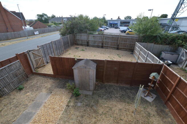 2 x Side Gardens