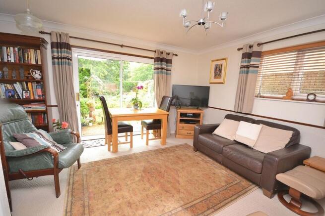 Sitting Room / Dining Room