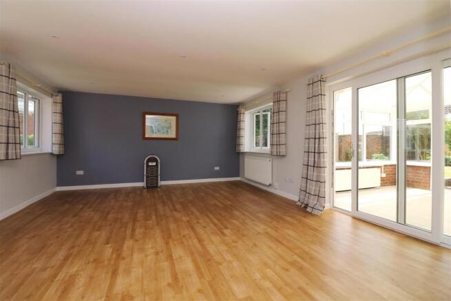 Sitting / Dining Room