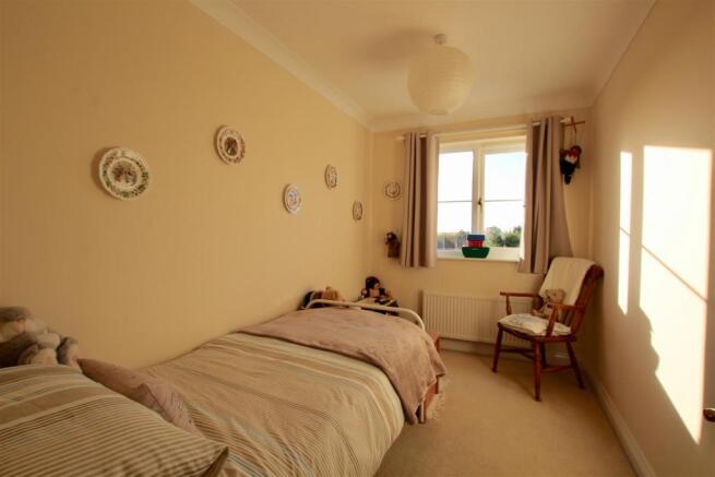 Bedroom 4.jpg