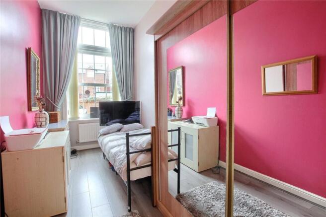2 bed Flat for sale Image 12