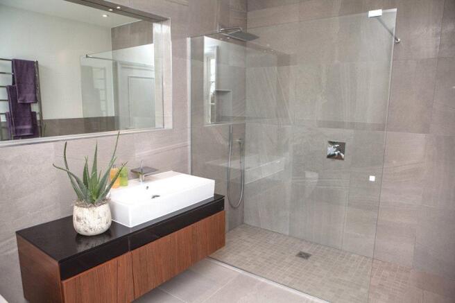 Ensuite Shower