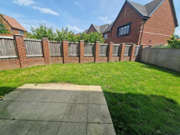 4 bed Detached to rent Image 9