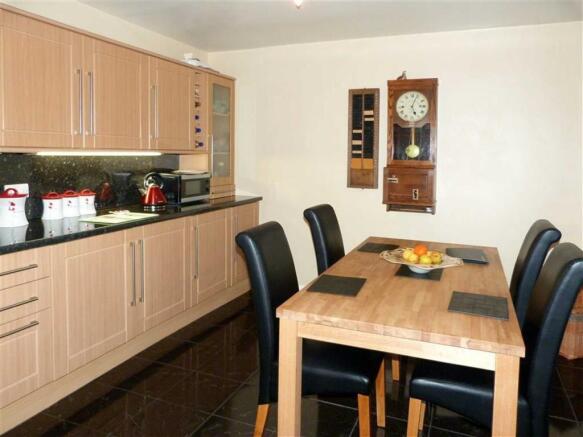BREAKFAST KITCHEN