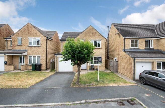 4 bed Detached for sale Image 12